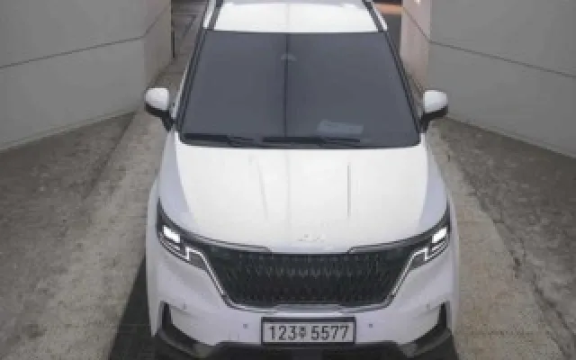 수원자동차중고사이트 카니발 4세대 디젤 9인승 노블레스 매물 사진 12 - 2022/12 74,211km